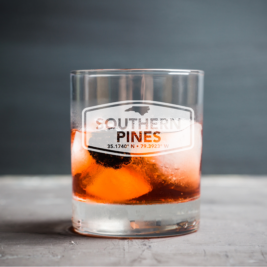 Southern Pines, NC Badge Hometown Rocks Glass