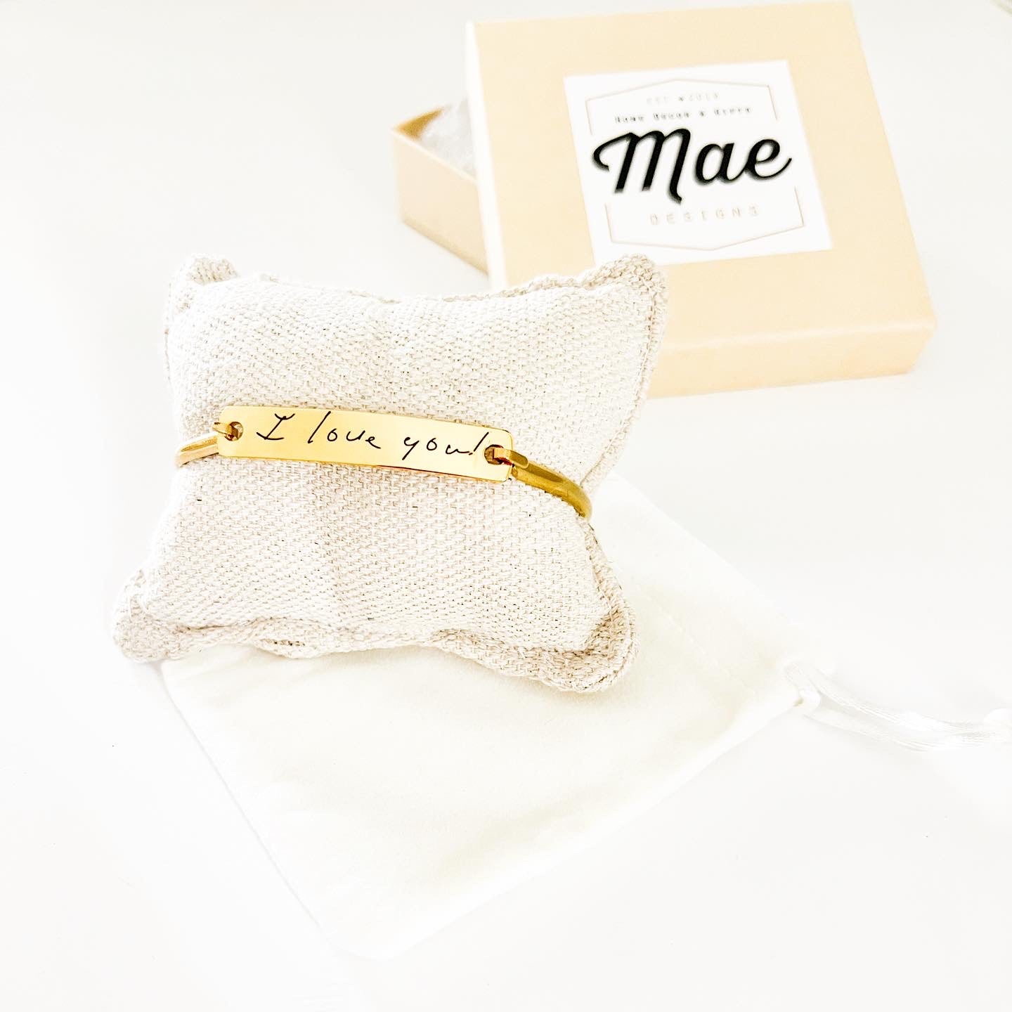 Custom Engraved Classic Bar Bangle