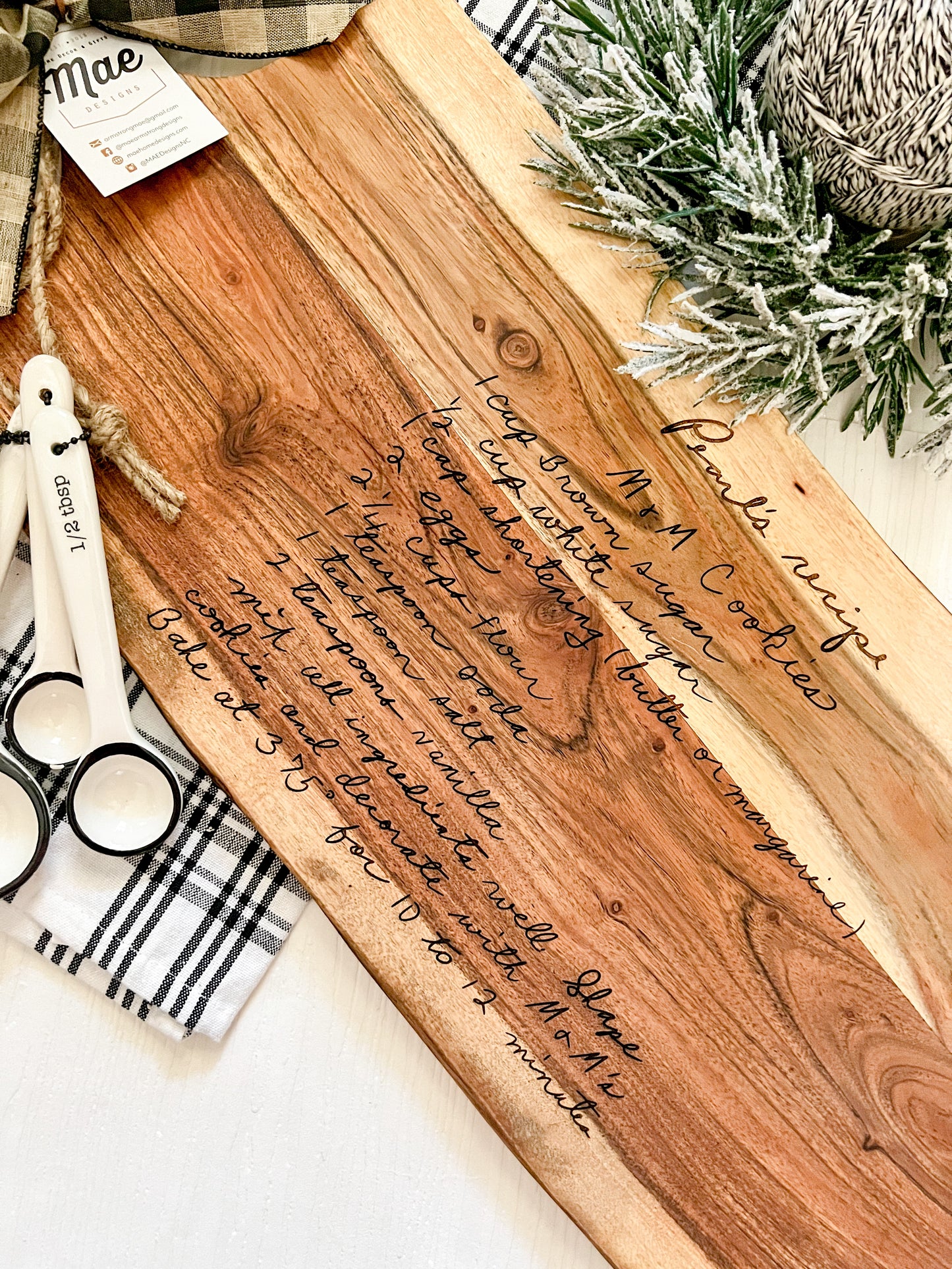 Statement Acacia Live Edge Artisan Serving Board with Handle