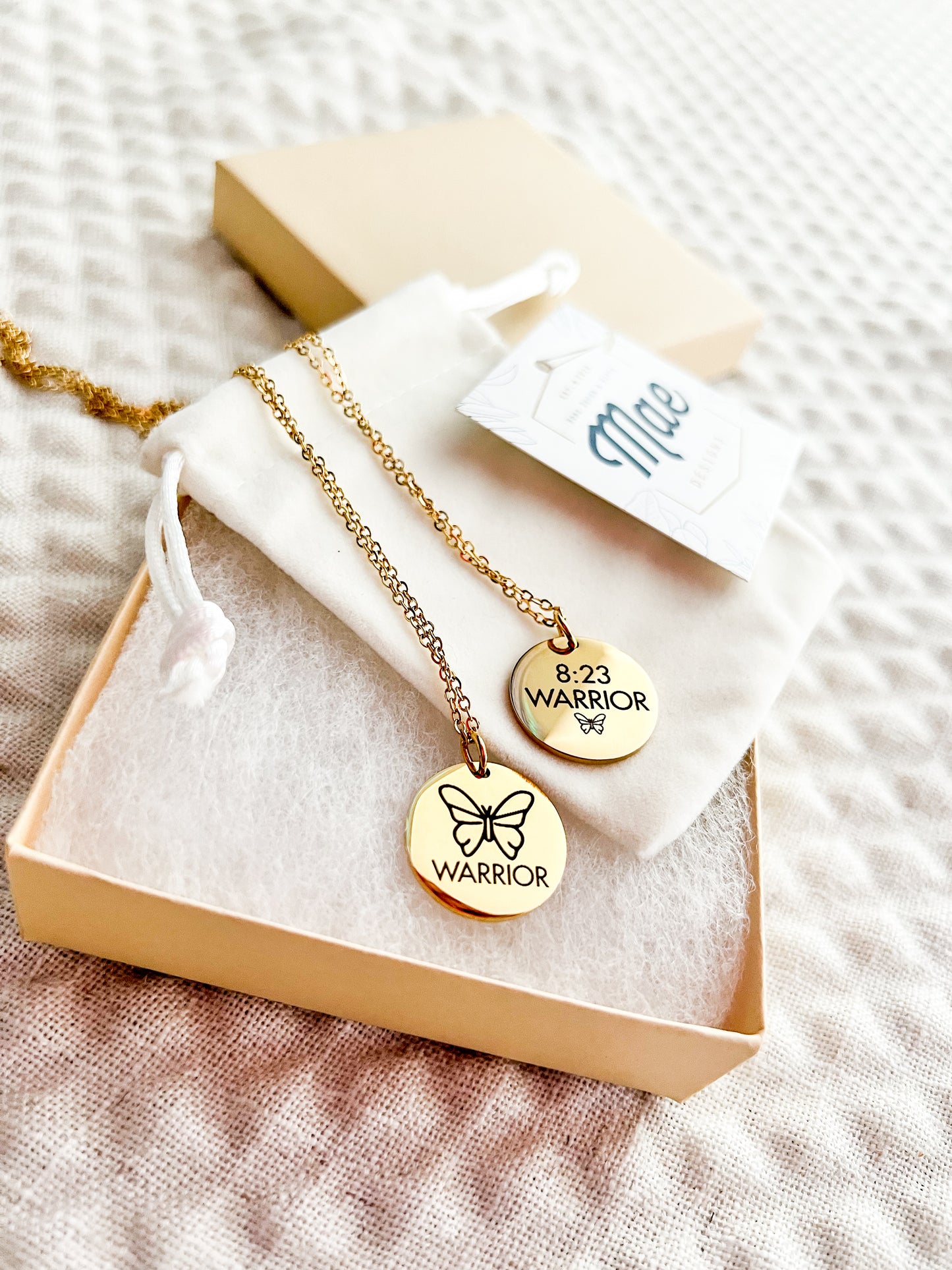 Custom Engraved Classic Pendant and Necklace Set