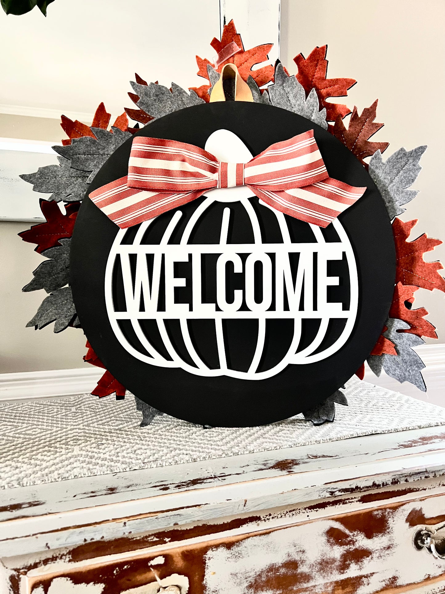 Welcome Fall Round Sign